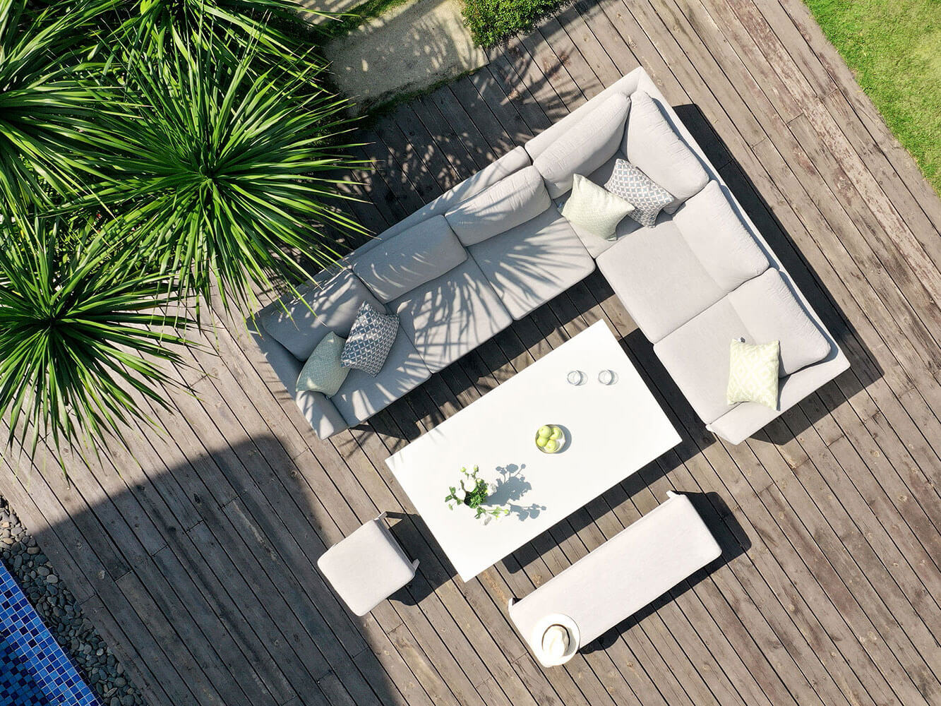 Argenta Corner Dining Set with Rising Table