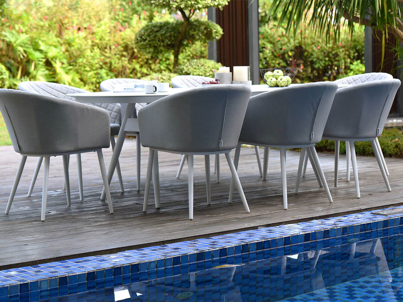 Napoli 8 Seat Oval Dining Set