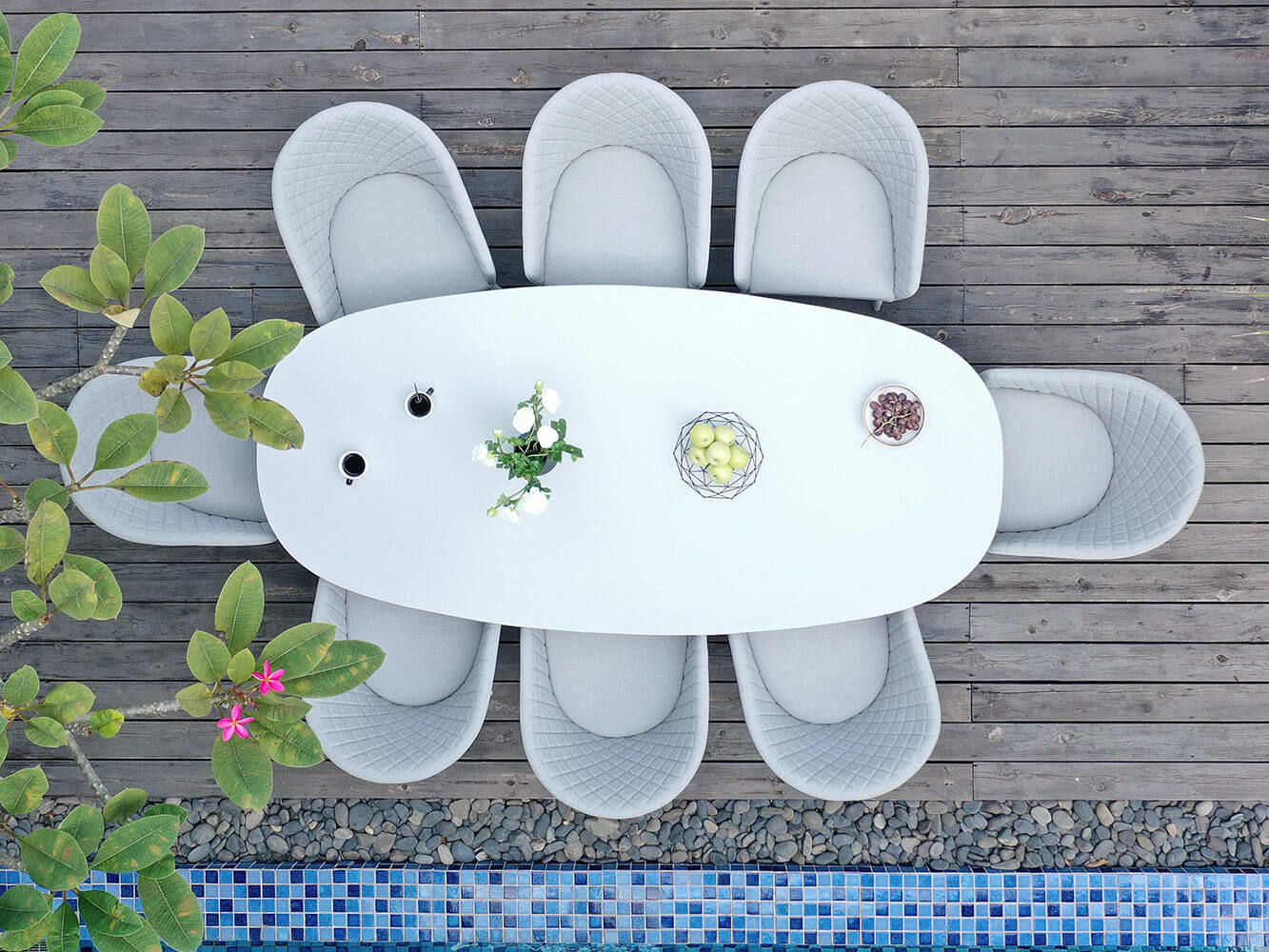 Napoli 8 Seat Oval Dining Set